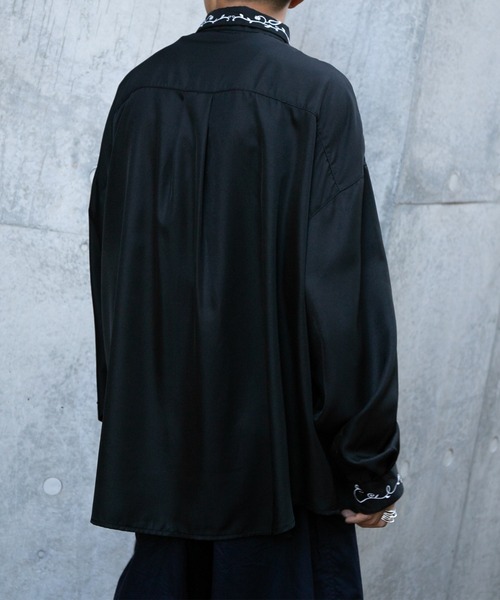 kutir（クティール）の「フラワー刺繍オーバーシャツ（シャツ/ブラウス・メンズ・ブラック/ホワイト・MEDIUM/LARGE）」の15枚目の写真