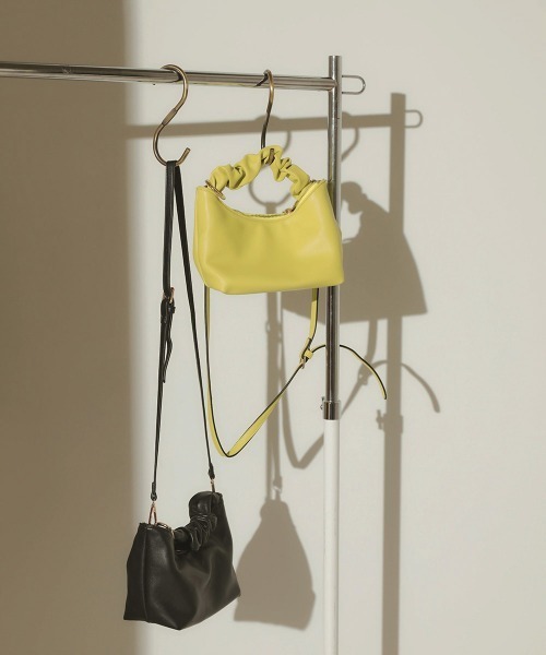 Bou Jeloud（ブージュルード）の「クロワッサンBAG（ショルダーバッグ・レディース・ブラック/ライム/アイボリー・FREE）」の9枚目の写真