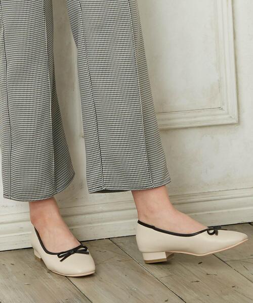 Allamanda（アラマンダ）の「バイカラーヒールバレエシューズ（パンプス・レディース・ゴールド/その他18/アイボリー系3/ブラック系その他2・M/L）」の3枚目の写真