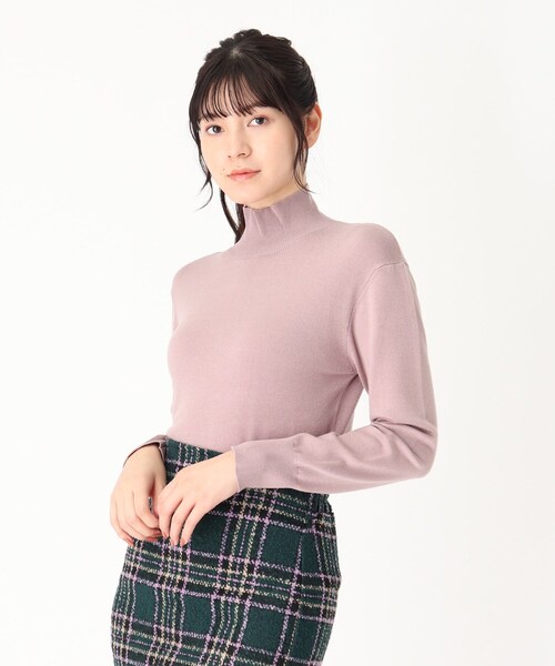 SOUP（スープ）の「◆【洗える/吸湿発熱　ソリストヒート(R)】 あったかハイネックニット（ニット/セーター・レディース・チャコールグレー/ダークグリーン/オフホワイト/ライトグリーン/ベビーピンク/レッド系1/ゴールド系2/サンドベージュ/ブラック/ライトグレー・11/15 /13/09/07）」の8枚目の写真