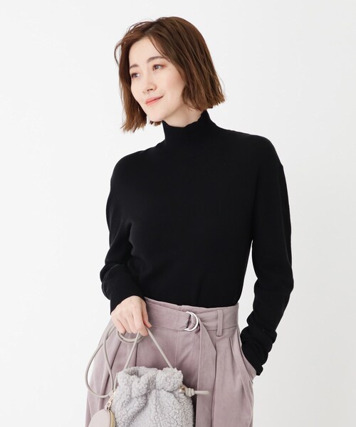 SOUP（スープ）の「◆【洗える/吸湿発熱　ソリストヒート(R)】 あったかハイネックニット（ニット/セーター・レディース・チャコールグレー/ダークグリーン/オフホワイト/ライトグリーン/ベビーピンク/レッド系1/ゴールド系2/サンドベージュ/ブラック/ライトグレー・11/15 /13/09/07）」の3枚目の写真