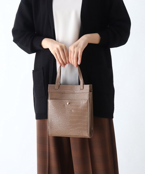 DRESKIP(ドレスキップ)の「◆縦長クロコ型押しショルダー(ショルダーバッグ・レディース・ブラック/ベージュ/ピンク系・00)」の8枚目の写真