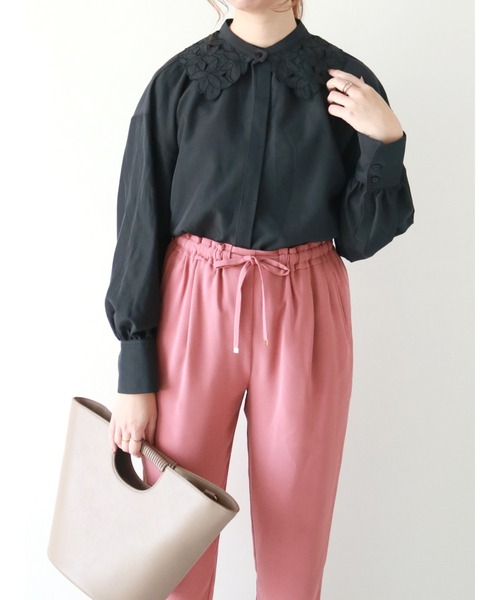 Te chichi（テチチ）の「刺繍つけ襟SETブラウス（シャツ/ブラウス・レディース・オフホワイト/ブラック/ベージュ・ﾌﾘ-）」の2枚目の写真