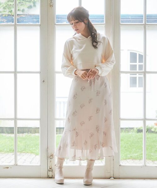 MAJESTIC LEGON（マジェスティックレゴン）の「ショート丈フーディー（パーカー・レディース・ベージュ/アイボリー/モカ・SMALL/MEDIUM）」の13枚目の写真