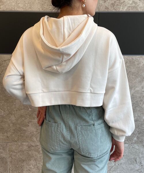 MAJESTIC LEGON（マジェスティックレゴン）の「ショート丈フーディー（パーカー・レディース・ベージュ/アイボリー/モカ・SMALL/MEDIUM）」の5枚目の写真