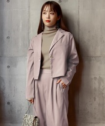 クロップド丈テーラードジャケット