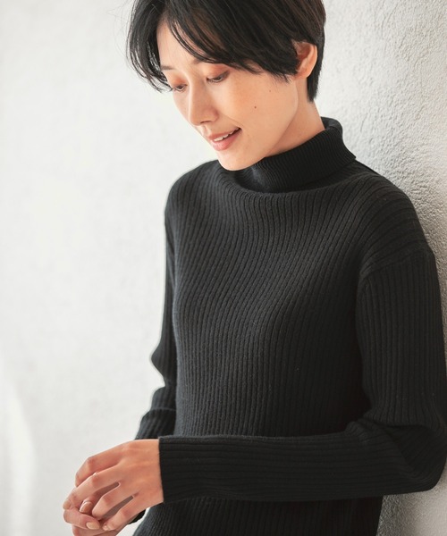 LEPSIM（レプシィム）の「12ゲージリブタートルニット　952529（ニット/セーター・レディース・ブラック/アイボリー/グレイッシュベージュ・SMALL/MEDIUM/LARGE）」の13枚目の写真