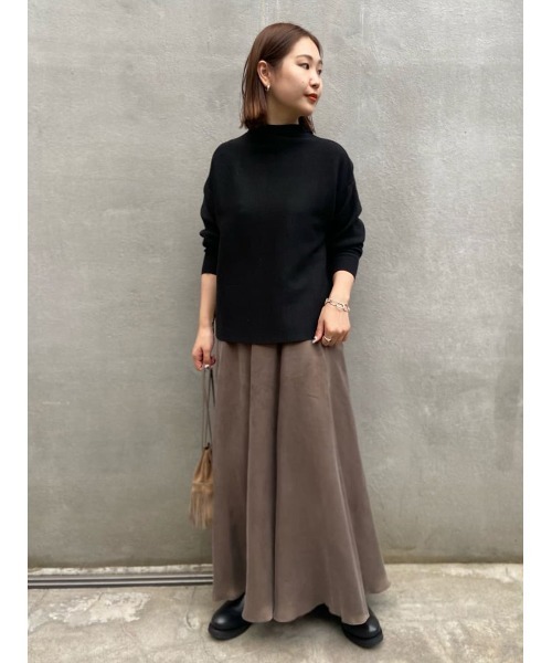 BEARDSLEY（ビアズリー）の「セットアップでもきられる　少しハリがあってきちんと感のでるボトルネックプルオーバー（Tシャツ/カットソー・レディース・ブラック/ベージュ・FREE）」の5枚目の写真