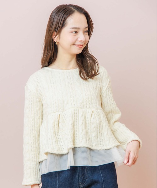 flower(フラワー)の「ケーブルヘムトップ(ニット/セーター・レディース・ホワイト/グリーン・FREE)」の1枚目の写真