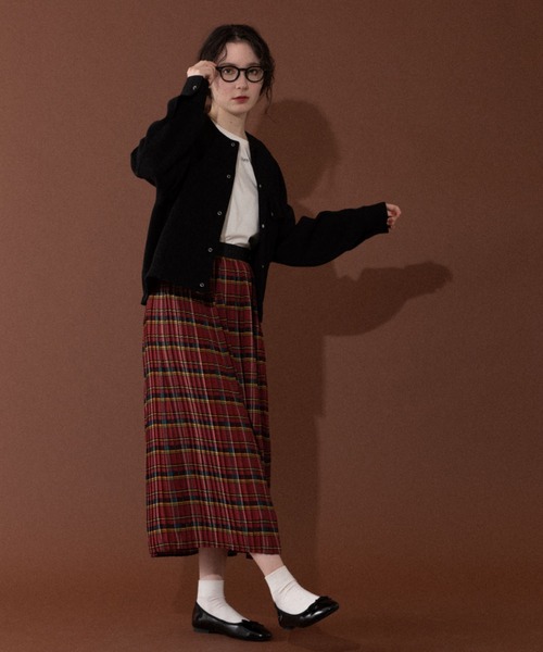 idem（イデム）の「idem basic cardigan jacket/ノーカラーカーディガンジャケット（カーディガン/ボレロ・レディース・ブラック/グリーン/アイボリー/スモークピンク・FREE）」の7枚目の写真