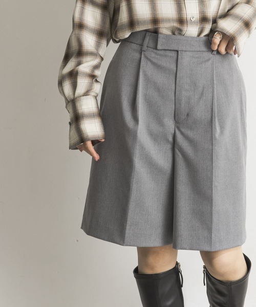 URBAN RESEARCH（アーバンリサーチ）の「シャンブレーツイルタックハーフパンツ（その他パンツ・レディース・グレー/ブラウン・36/38）」の4枚目の写真