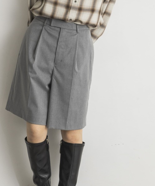 URBAN RESEARCH（アーバンリサーチ）の「シャンブレーツイルタックハーフパンツ（その他パンツ・レディース・グレー/ブラウン・36/38）」の5枚目の写真