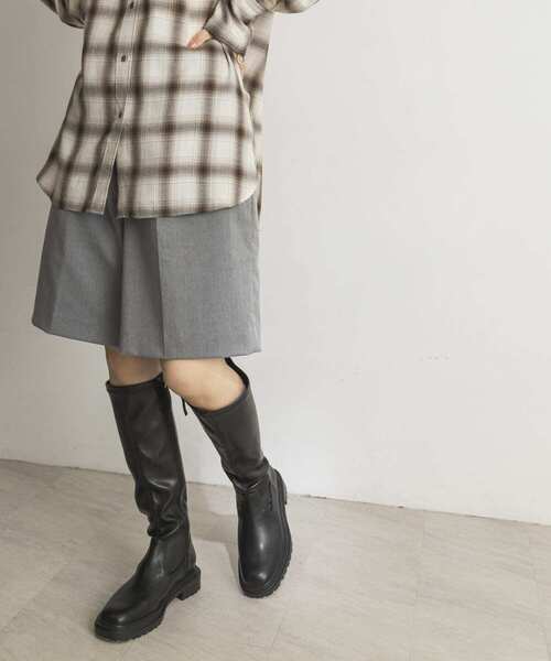 URBAN RESEARCH（アーバンリサーチ）の「シャンブレーツイルタックハーフパンツ（その他パンツ・レディース・グレー/ブラウン・36/38）」の10枚目の写真