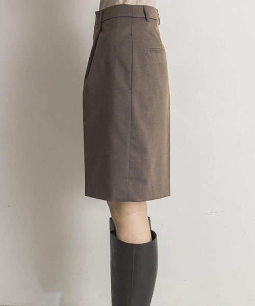 URBAN RESEARCH（アーバンリサーチ）の「シャンブレーツイルタックハーフパンツ（その他パンツ・レディース・グレー/ブラウン・36/38）」の20枚目の写真