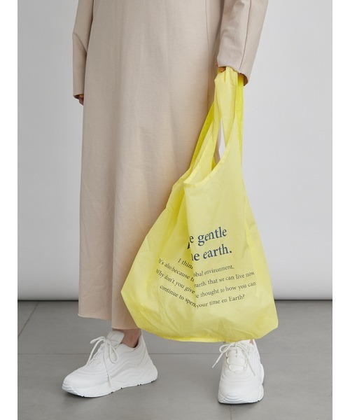 emmi(エミ)の「【emmi atelier】ロゴメッセージ入りエコバッグ(エコバッグ/サブバッグ・レディース・ホワイト/イエロー/ブルー/グリーン・FREE)」の1枚目の写真
