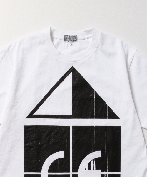C.E（シーイー）の「C.E / COLOUR PLINTH ショートスリーブ Tシャツ（Tシャツ/カットソー・メンズ・ホワイト/ライトグレー・MEDIUM/SMALL/LARGE/X-LARGE）」の17枚目の写真