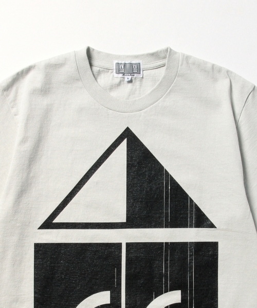 C.E（シーイー）の「C.E / COLOUR PLINTH ショートスリーブ Tシャツ（Tシャツ/カットソー・メンズ・ホワイト/ライトグレー・MEDIUM/SMALL/LARGE/X-LARGE）」の14枚目の写真