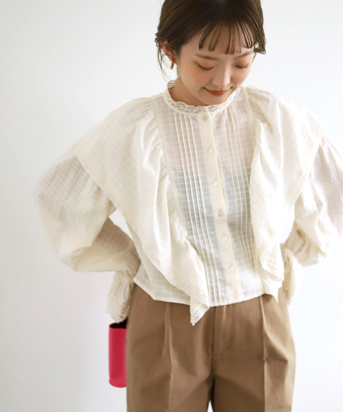 SLOBE IENA（スローブイエナ）の「ビクトリアンコットンレースブラウス◆（シャツ/ブラウス・レディース・ブルー/ナチュラル・FREE）」の5枚目の写真