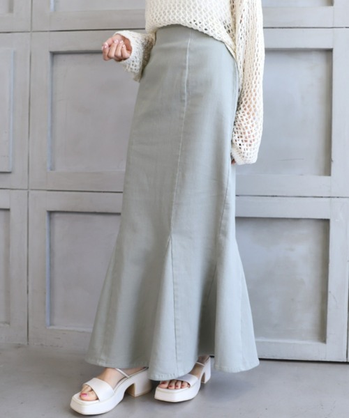 moment+(モーメントプラス)の「ストレッチデニム&ツイル ハイウエストマーメイドスカート(デニムスカート・レディース・ブラック/オフホワイト/カーキ/サックスブルー/インディゴブルー/ブラック系その他/グレイッシュベージュ・S/M/L)」の11枚目の写真