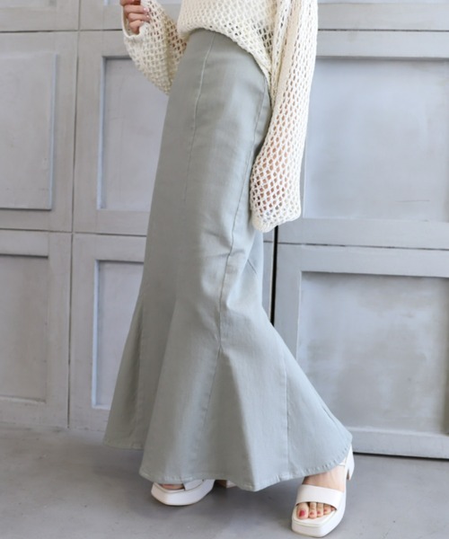 moment+(モーメントプラス)の「ストレッチデニム&ツイル ハイウエストマーメイドスカート(デニムスカート・レディース・ブラック/オフホワイト/カーキ/サックスブルー/インディゴブルー/ブラック系その他/グレイッシュベージュ・S/M/L)」の13枚目の写真