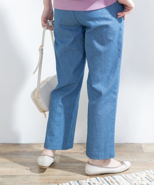 F by ROSSO（エフバイロッソ）の「F by ROSSO　デニムタックストレートパンツ（デニムパンツ・レディース・ホワイト/インディゴブルー・38/36）」の12枚目の写真