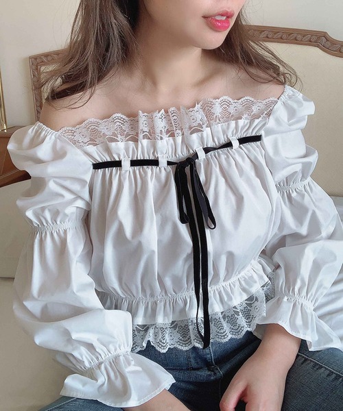 lissi Boutique（リージーブティック）の「【lissi Boutique】レース付き2WAYオフショルリボンパフスリーブトップス（シャツ/ブラウス・レディース・ホワイト・FREE）」の5枚目の写真