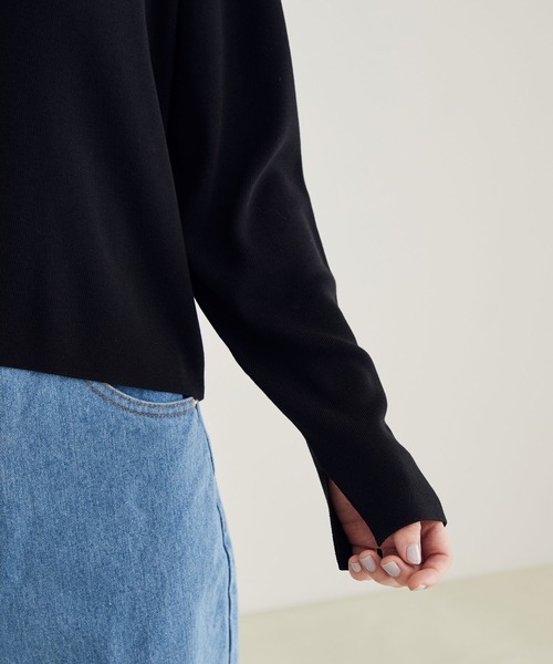 SALON adam et rope'（サロン アダム エ ロペ）の「【アンサンブル対応】Vネックショートカーディガン（カーディガン/ボレロ・レディース・ホワイト/ブラック/キャメル・FREE）」の14枚目の写真