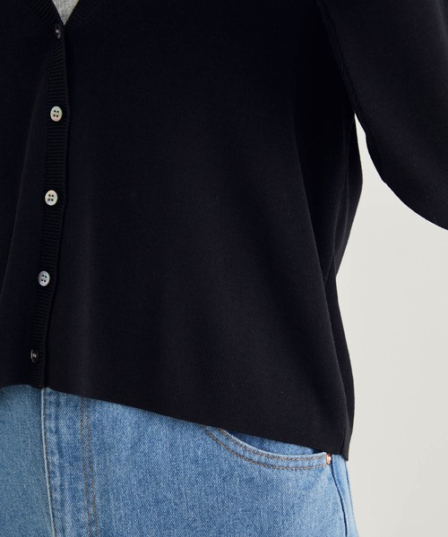 SALON adam et rope'（サロン アダム エ ロペ）の「【アンサンブル対応】Vネックショートカーディガン（カーディガン/ボレロ・レディース・ホワイト/ブラック/キャメル・FREE）」の19枚目の写真