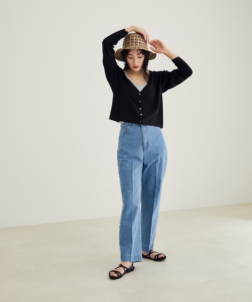 SALON adam et rope'（サロン アダム エ ロペ）の「【アンサンブル対応】Vネックショートカーディガン（カーディガン/ボレロ・レディース・ホワイト/ブラック/キャメル・FREE）」の17枚目の写真