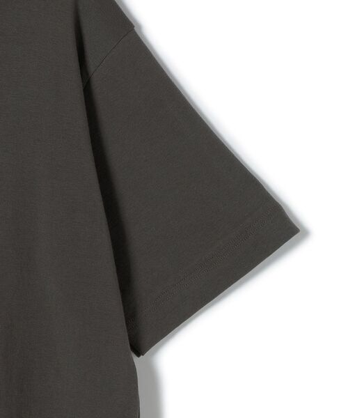 gicipi(ジチピ)の「gicipi:〈洗濯機可能〉SUALO ハイネックカットソー(Tシャツ/カットソー・レディース・ダークグレー/ホワイト・ONE SIZE)」の6枚目の写真