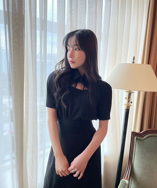 ANDGEEBEE（アンジービー）の「フロントオープンリボンブラウス（シャツ/ブラウス・レディース・ベージュ/ブラック・MEDIUM）」の19枚目の写真