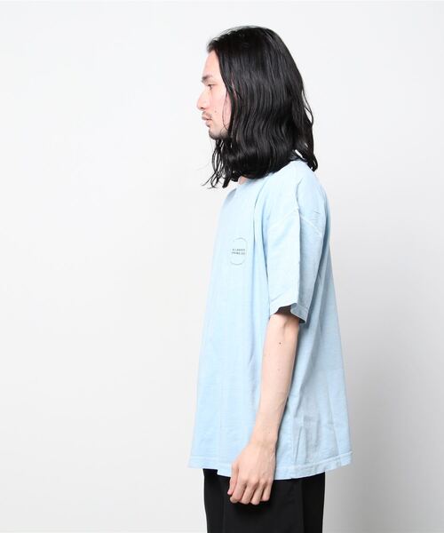 ALLSAINTS（オールセインツ）の「OMIRI CREW T-SHIRT | OMIRI クルー Tシャツ（Tシャツ/カットソー・メンズ・ブルー系その他・M/L/S/XS）」の6枚目の写真