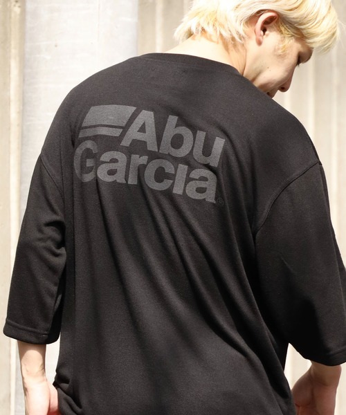 ABU GARCIA(アブ・ガルシア)の「Abu Garcia / アブ・ガルシア REFRECTION LOGO DRY TEE 半袖Tシャツ リフレクトロゴ ロゴT(Tシャツ/カットソー・メンズ・ブラック/ホワイト・L/XL/M)」の1枚目の写真