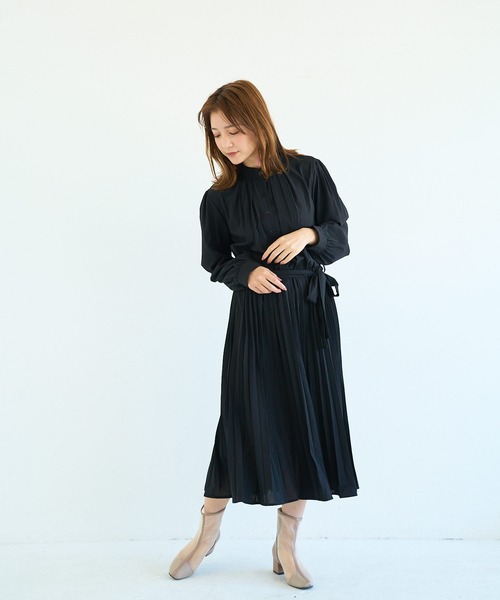 ECLIN(エクラン)の「プリーツワンピース(ワンピース)」|ブラック