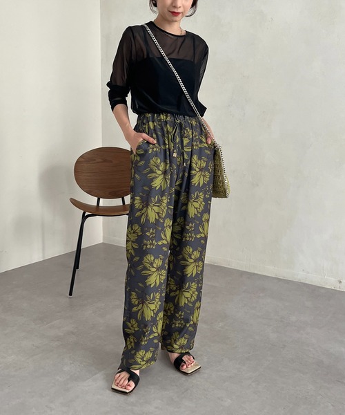 CAPRICIEUX LE'MAGE(カプリシューレマージュ)の「カラーフラワーパンツ(その他パンツ・レディース・チャコールグレー/グリーン・FREE)」の14枚目の写真