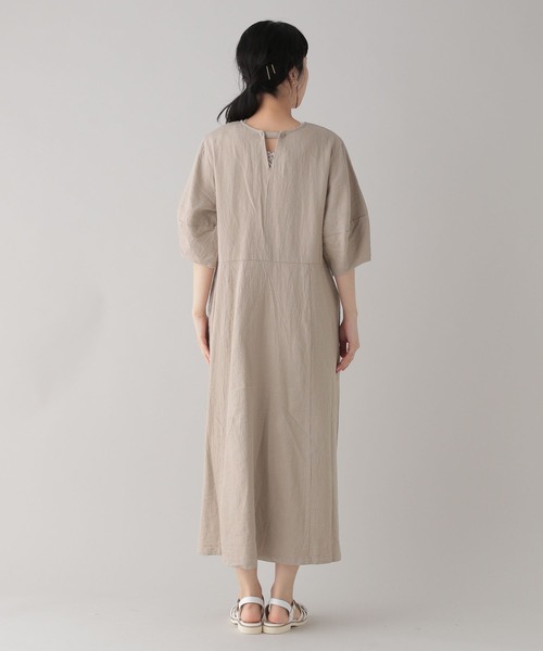 studio CLIP（スタディオクリップ）の「《Natural by studio CLIP》ランタンスリーブワンピース（ワンピース・レディース・ベージュ/ブラック・FREE）」の9枚目の写真