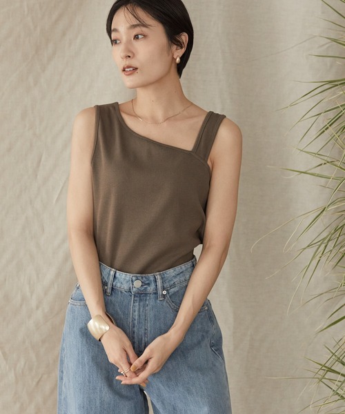 AMERICAN HOLIC（アメリカンホリック）の「変形ショルダーリブタンクトップ1（タンクトップ・レディース・ブラウン/ブラック・L/M）」の2枚目の写真