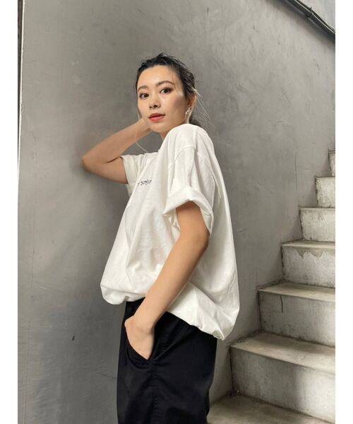 EVRIS（エヴリス）の「SUNNY GRAPHIC BIG Tシャツ（Tシャツ/カットソー・レディース・ホワイト/ブラック/グリーン・FREE）」の6枚目の写真