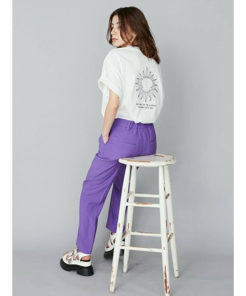 EVRIS（エヴリス）の「SUNNY GRAPHIC BIG Tシャツ（Tシャツ/カットソー・レディース・ホワイト/ブラック/グリーン・FREE）」の19枚目の写真