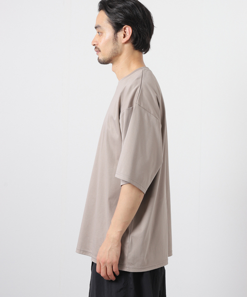 JOURNAL STANDARD(ジャーナルスタンダード)の「【接触冷感】SCTCひんやりコットン オーバーサイズTシャツ(Tシャツ/カットソー・メンズ・ホワイト/ベージュ/ライトグリーン/ブラック系その他/コバルトブルー・MEDIUM/SMALL/LARGE)」の21枚目の写真