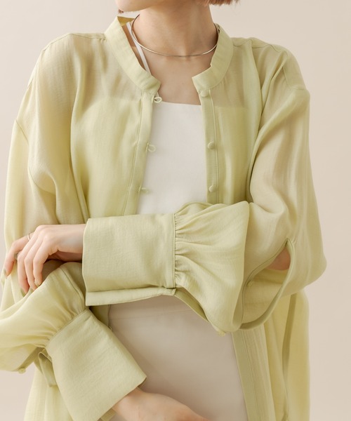 mline（エムライン）の「[mline] アームボタンシアーシャツ（シャツ/ブラウス・レディース・アイボリー/ベージュ/グリーン・FREE）」の3枚目の写真