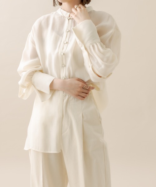 mline（エムライン）の「[mline] アームボタンシアーシャツ（シャツ/ブラウス・レディース・アイボリー/ベージュ/グリーン・FREE）」の5枚目の写真