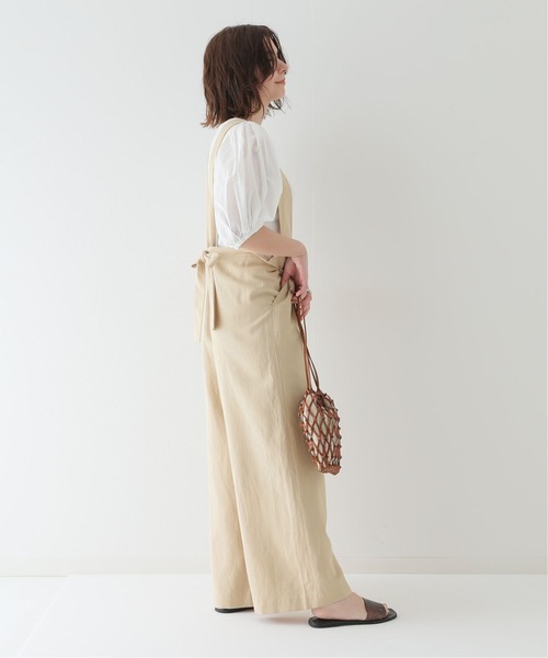 SLOBE IENA(スローブイエナ)の「リネン混リラックスサロペット(サロペット/オーバーオール・レディース・ブラック/ベージュ・FREE)」の18枚目の写真