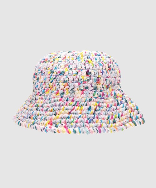WE11DONE（ウェルダン）の「WHITE LOGO PATCHED HAND CROCHET HAT（ハット・メンズ・ホワイト・ONE SIZE）」の2枚目の写真