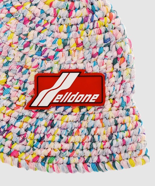 WE11DONE（ウェルダン）の「WHITE LOGO PATCHED HAND CROCHET HAT（ハット・メンズ・ホワイト・ONE SIZE）」の4枚目の写真