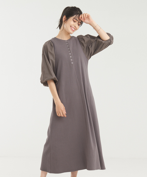 abahouse mavie(アバハウスマヴィ)の「袖ボリューム2wayワンピース(ワンピース・レディース・チャコールグレー/ブラック・フリー)」の1枚目の写真