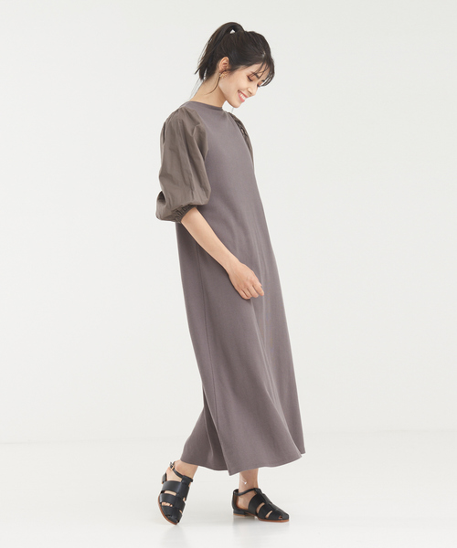 abahouse mavie(アバハウスマヴィ)の「袖ボリューム2wayワンピース(ワンピース・レディース・チャコールグレー/ブラック・フリー)」の4枚目の写真