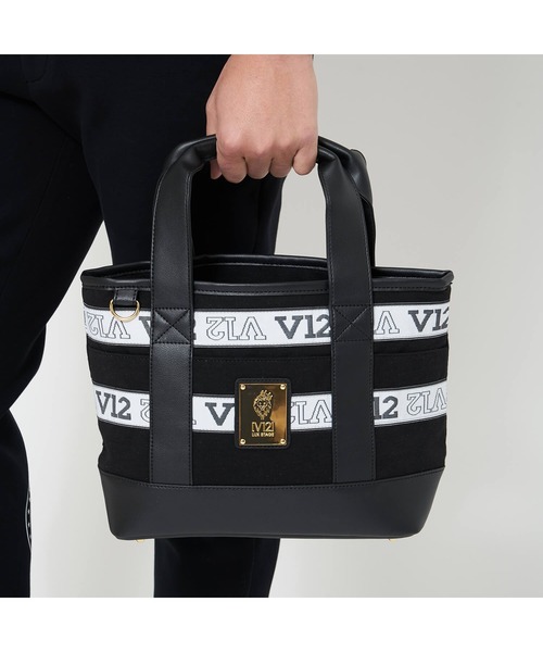 V12（ヴィ トゥエルヴ）の「LOGO TAPE CART BAG（トートバッグ・メンズ・ブラック/グレー・FREE）」の6枚目の写真