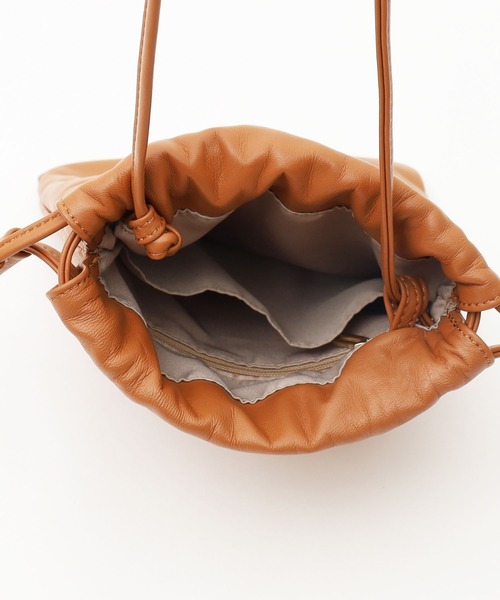 COOCO（クーコ）の「シープスキン巾着ショルダーバッグ（ショルダー