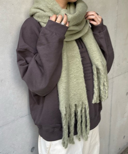 DouDou（ドゥドゥ）の「フラッフィーストール（マフラー・レディース・モスグリーン/ミント/サーモンピンク・FREE）」の4枚目の写真